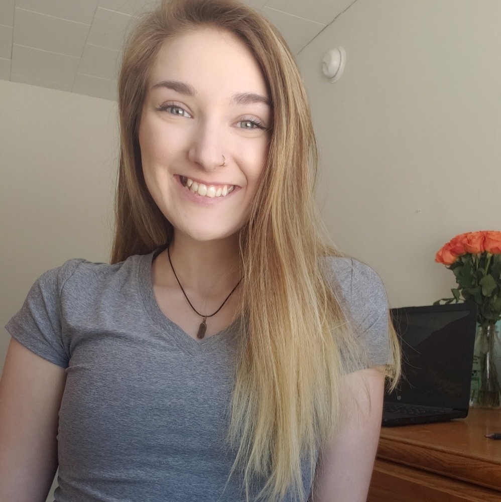 Meet your Posher, Melissa